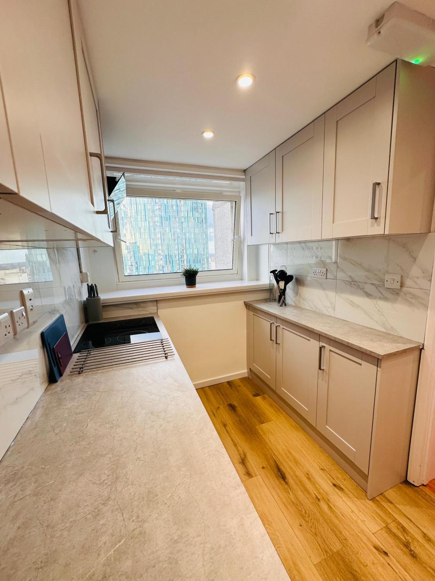 B - Newley Renovated Private Self-Contained Room In A Shared Apartment In Birmingham City Centre Ngoại thất bức ảnh