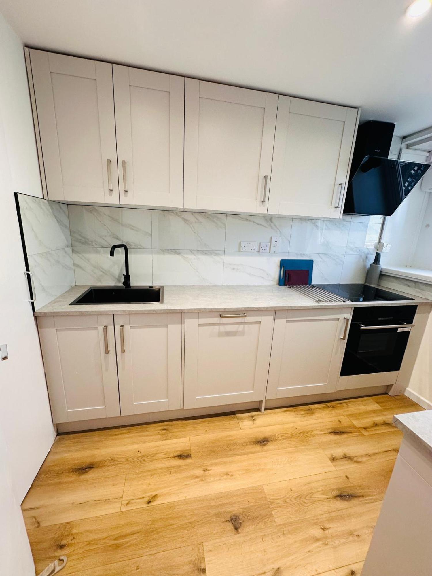 B - Newley Renovated Private Self-Contained Room In A Shared Apartment In Birmingham City Centre Ngoại thất bức ảnh